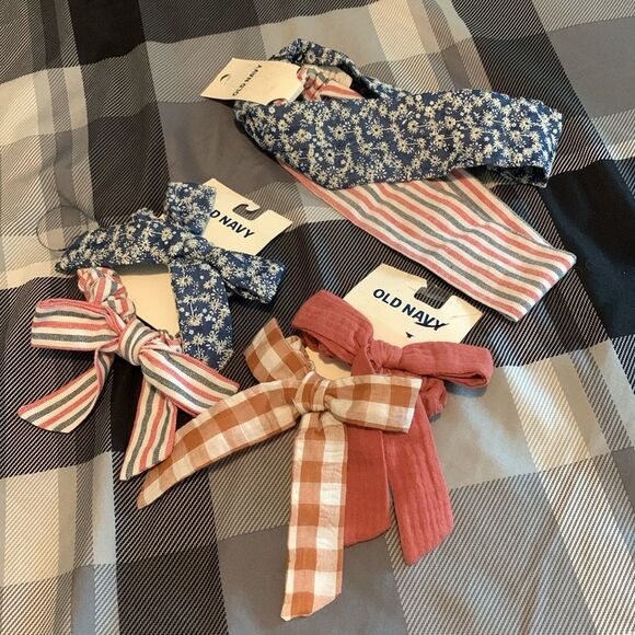 “Stripe Up the Band” 2 Pk Bows & 2 Pk Hair Bands and “Spice Girl” Bow 2 Pk - Picture 9 of 9